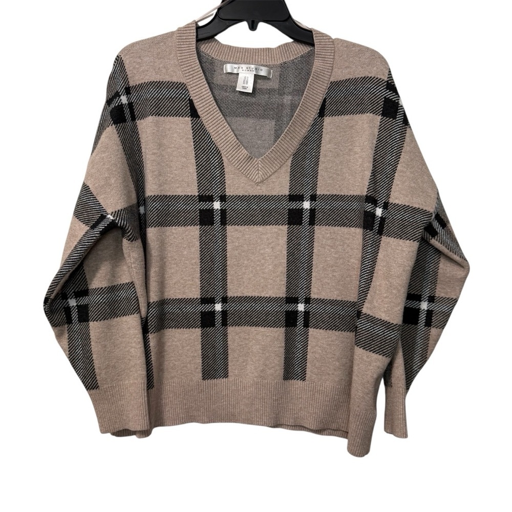 Women’s Max Studio V-Neck Plaid Sweater Plus Size - Picture 2 of 7